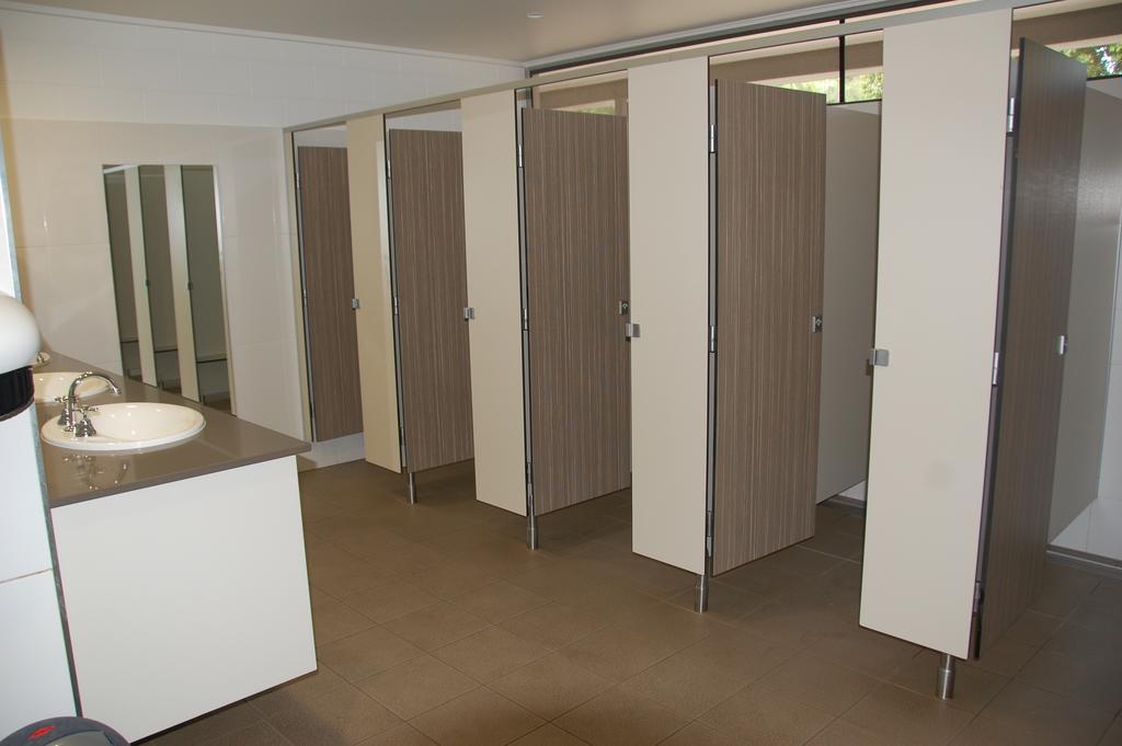 Hotel Lake Placid Tourist Park Caravonica Zewnętrze zdjęcie